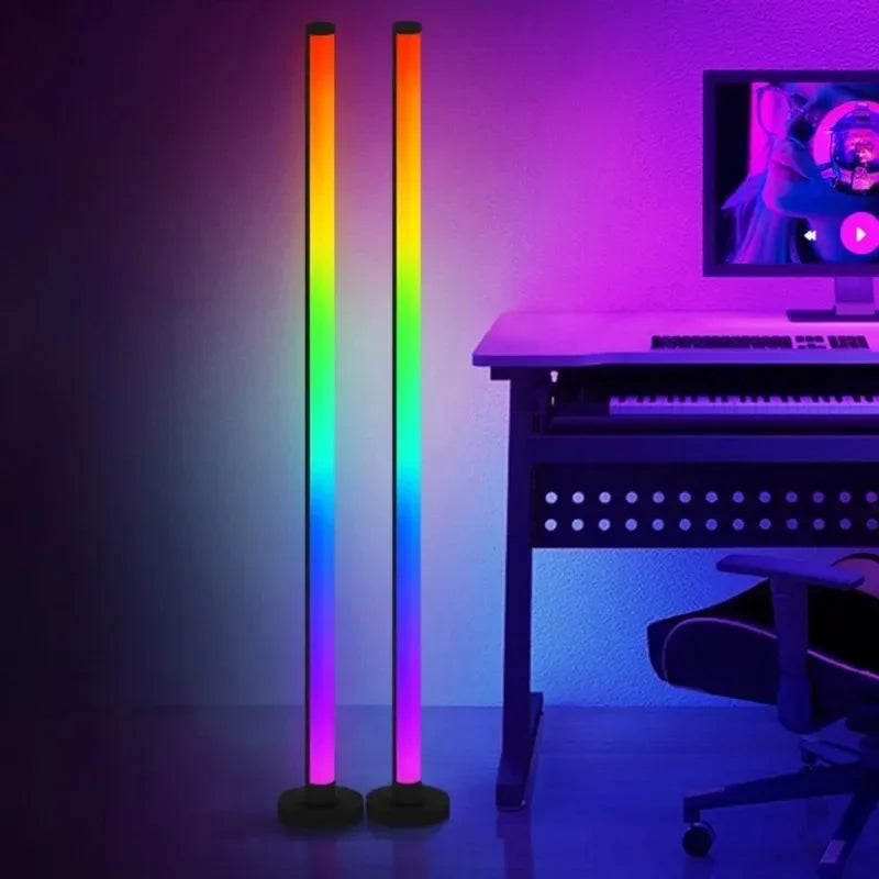EISSLOLY 2er Set Intelligente RGB Stehlampen – App-Steuerung, Musik-Synchronisation & Eckbeleuchtung, Smart LED Stimmungslicht für Wohnzimmer & Gaming